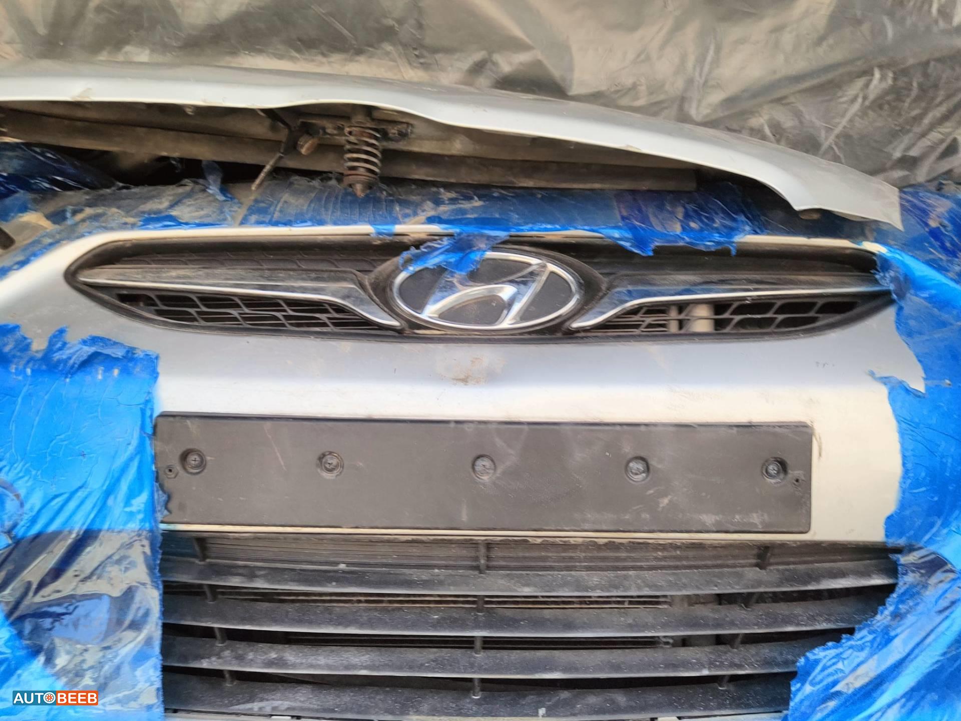 Body  Grilles Hyundai Accent