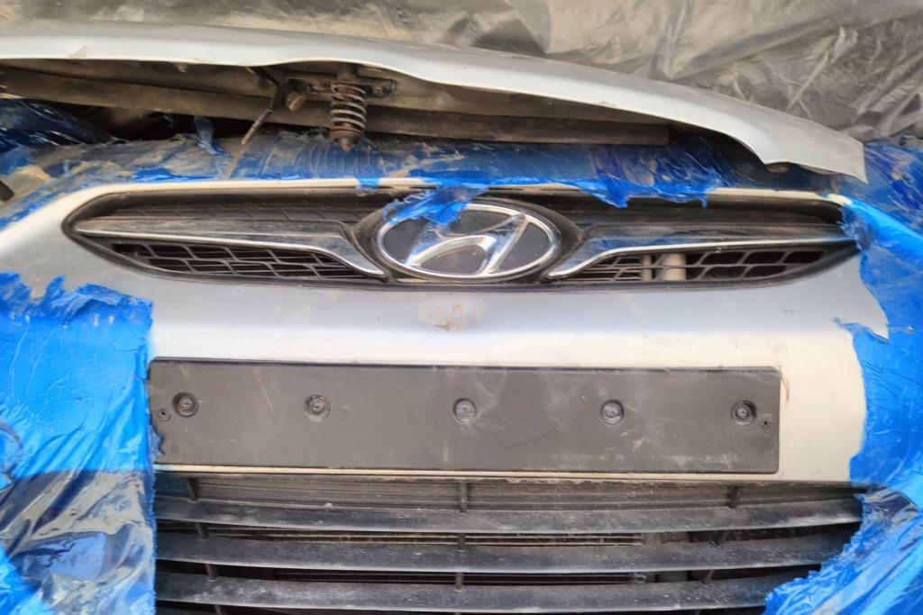 Body  Grilles Hyundai Accent