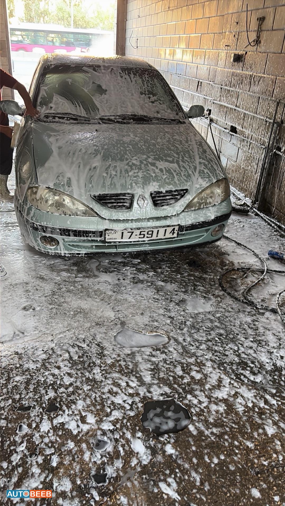 رينو ميجان 2000