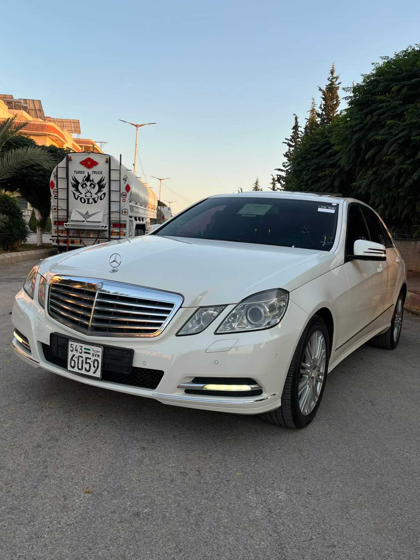 Mercedes Benz E300 2011