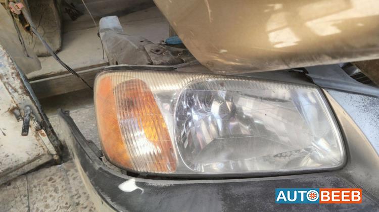 Lights Front light Hyundai Verna