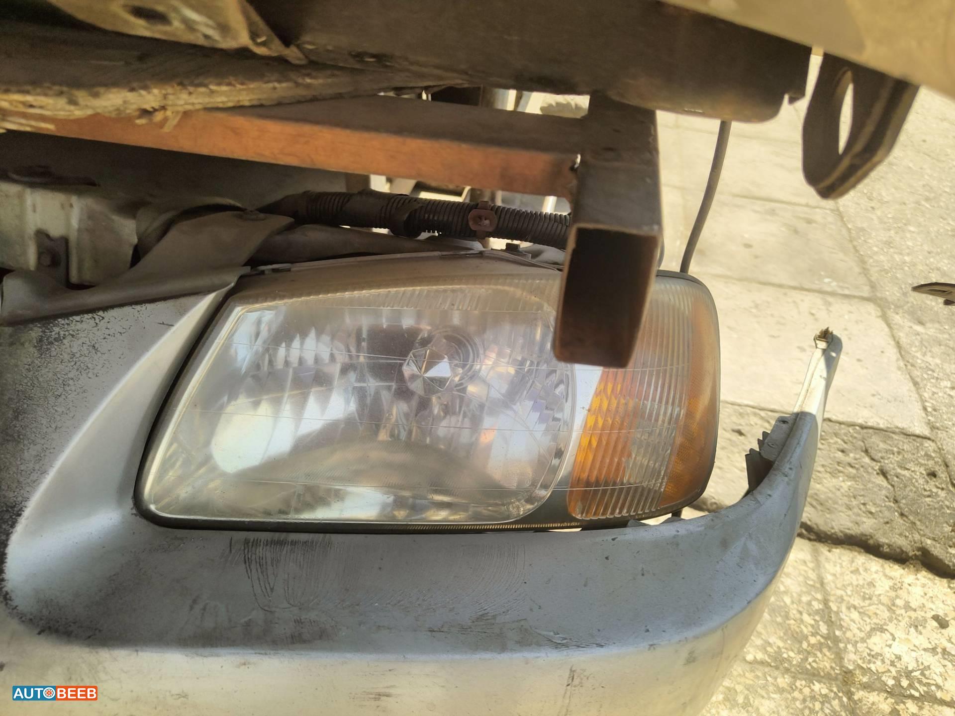 Lights Front light Hyundai Verna