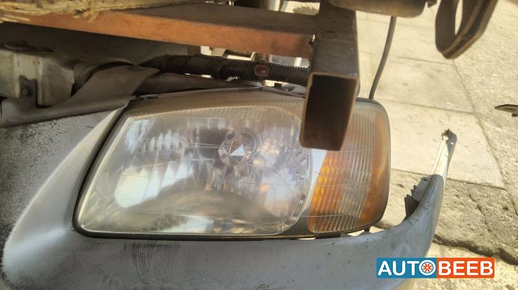 Lights Front light Hyundai Verna
