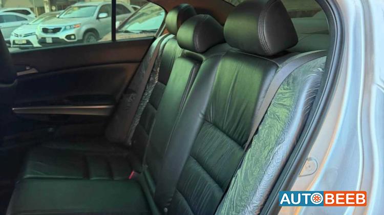 Honda Accord 2011