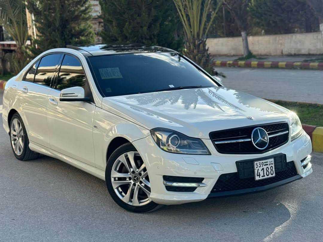 Mercedes Benz C200 2012