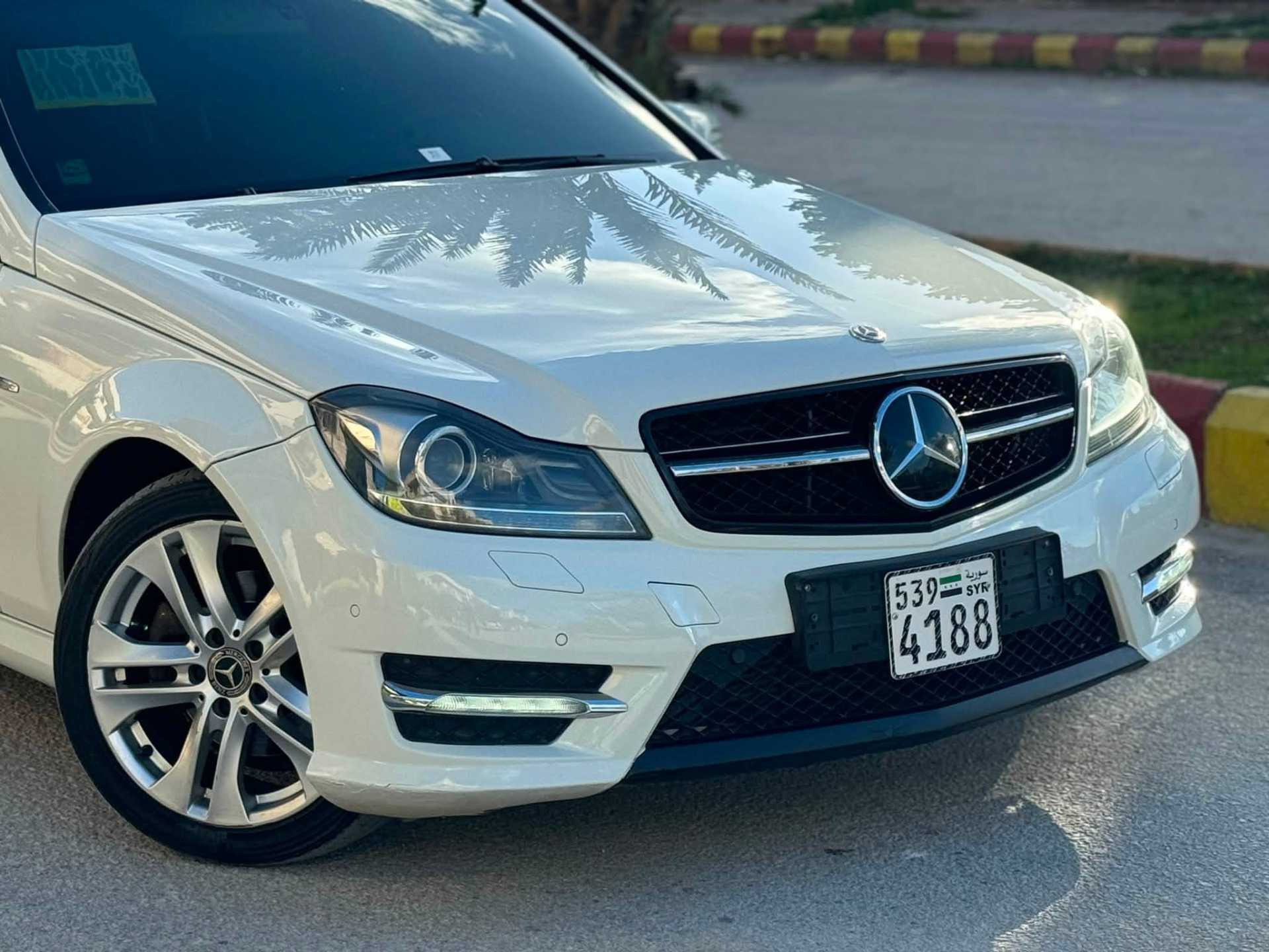 Mercedes Benz C200 2012