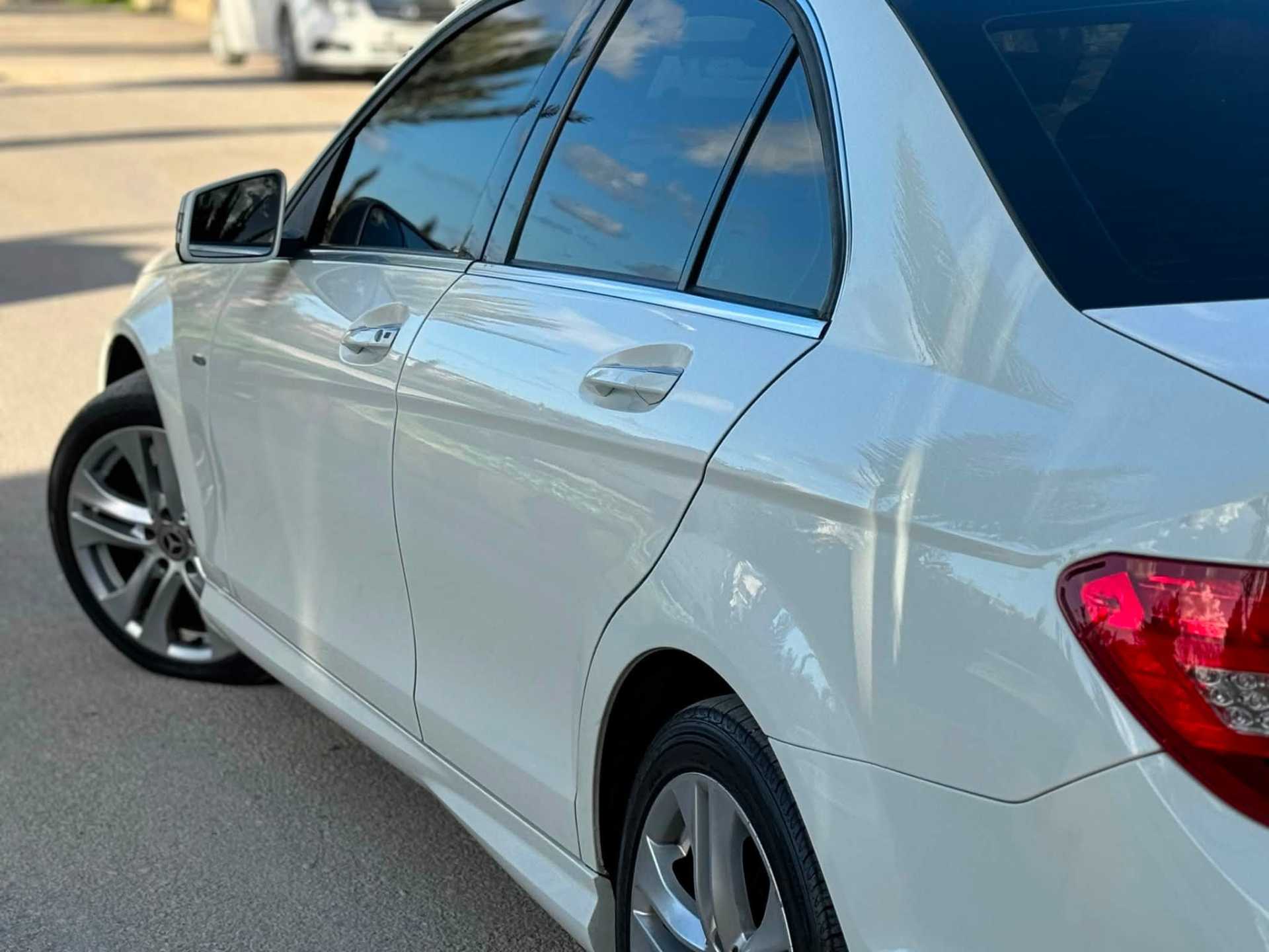 Mercedes Benz C200 2012