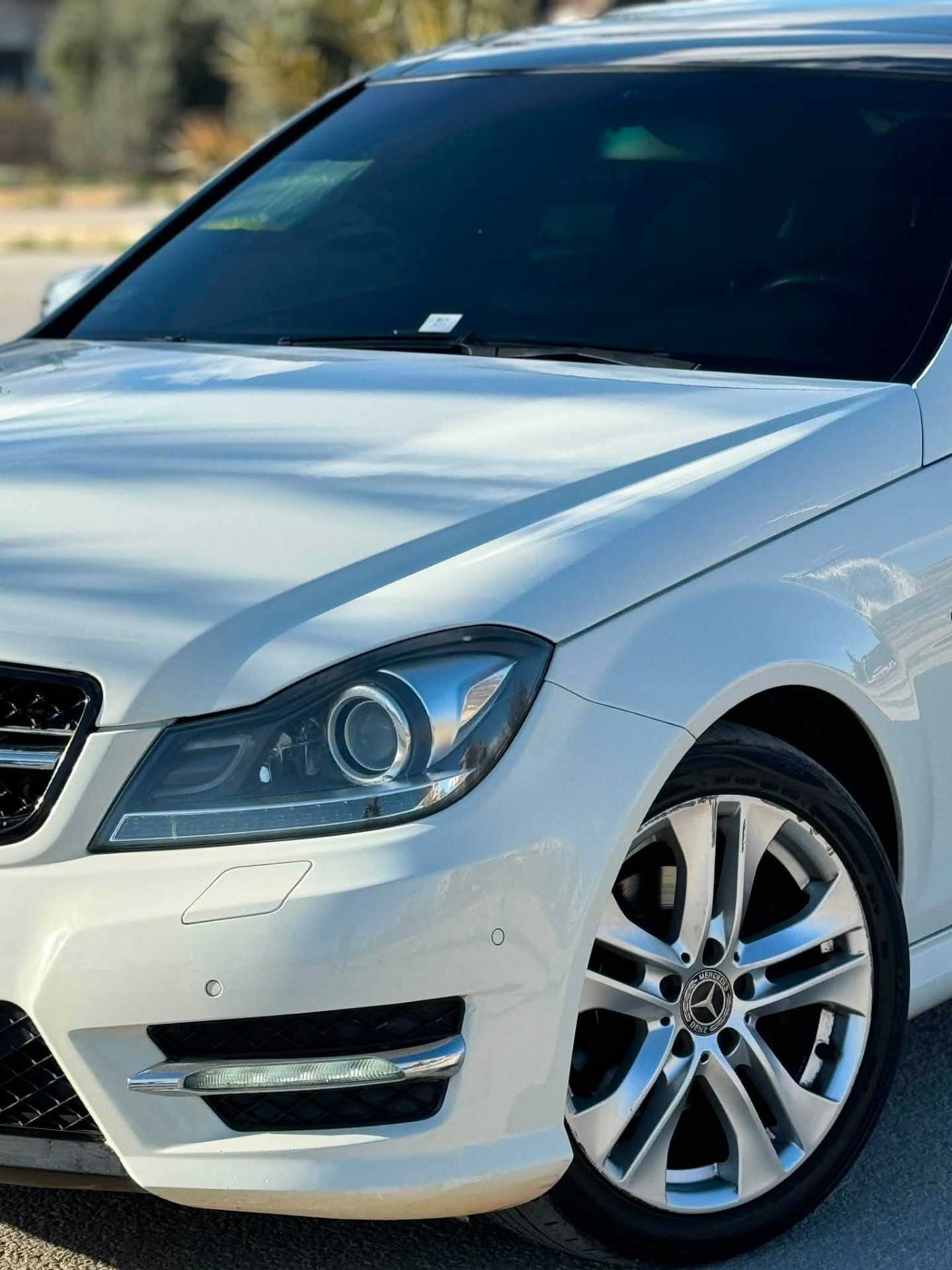 Mercedes Benz C200 2012