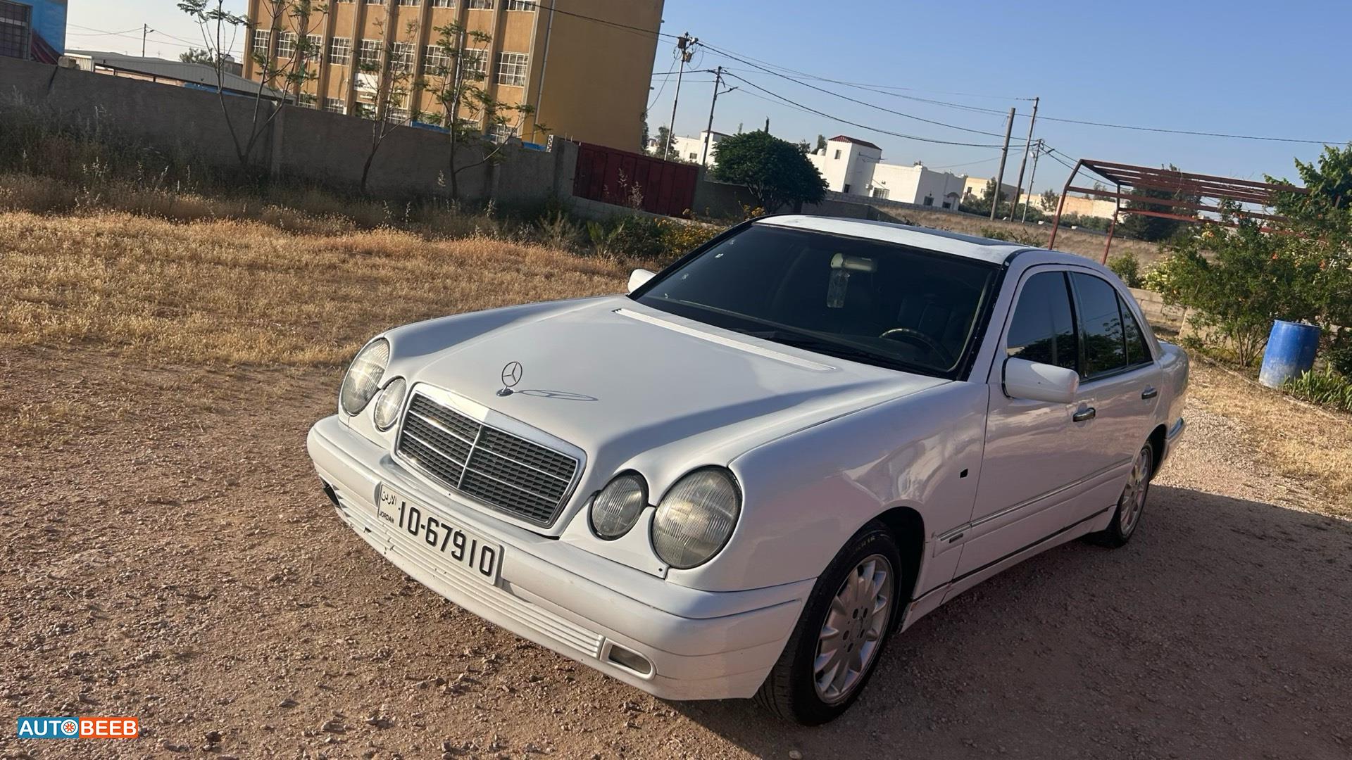 مرسيدس بنز E200 1999