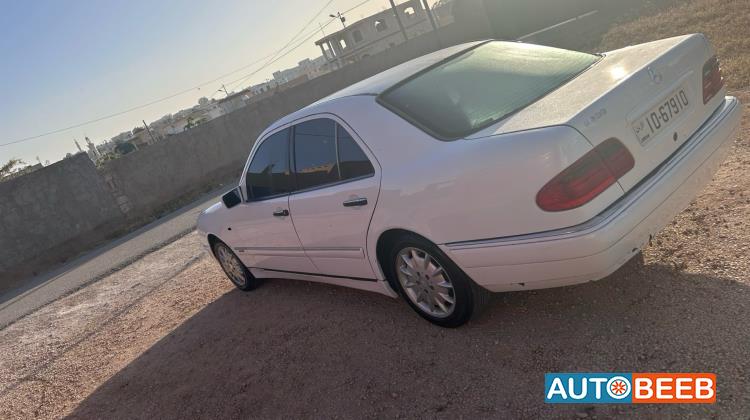 مرسيدس بنز E200 1999