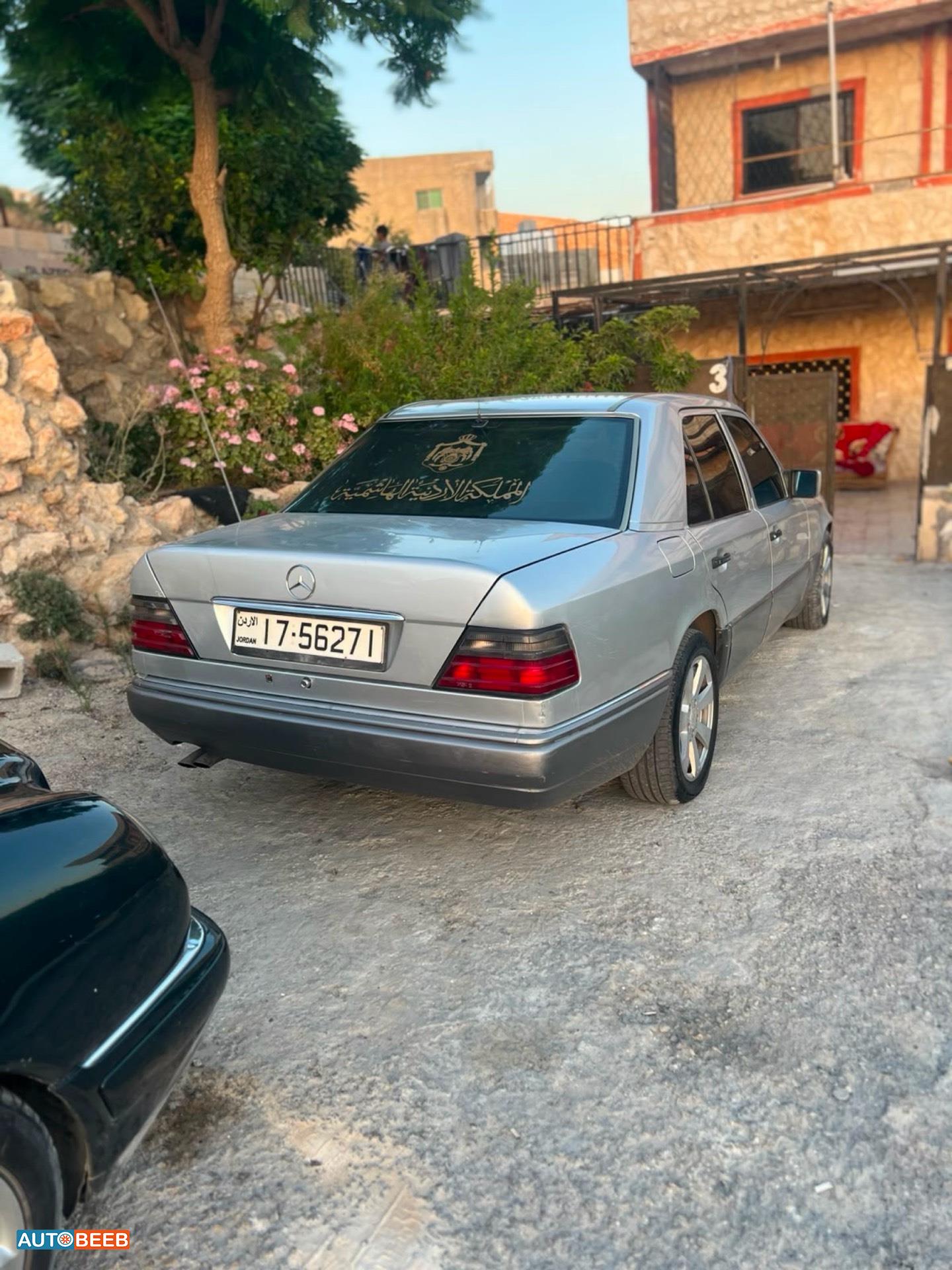 مرسيدس بنز E200 1995
