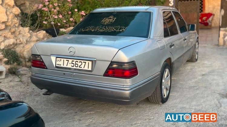 مرسيدس بنز E200 1995