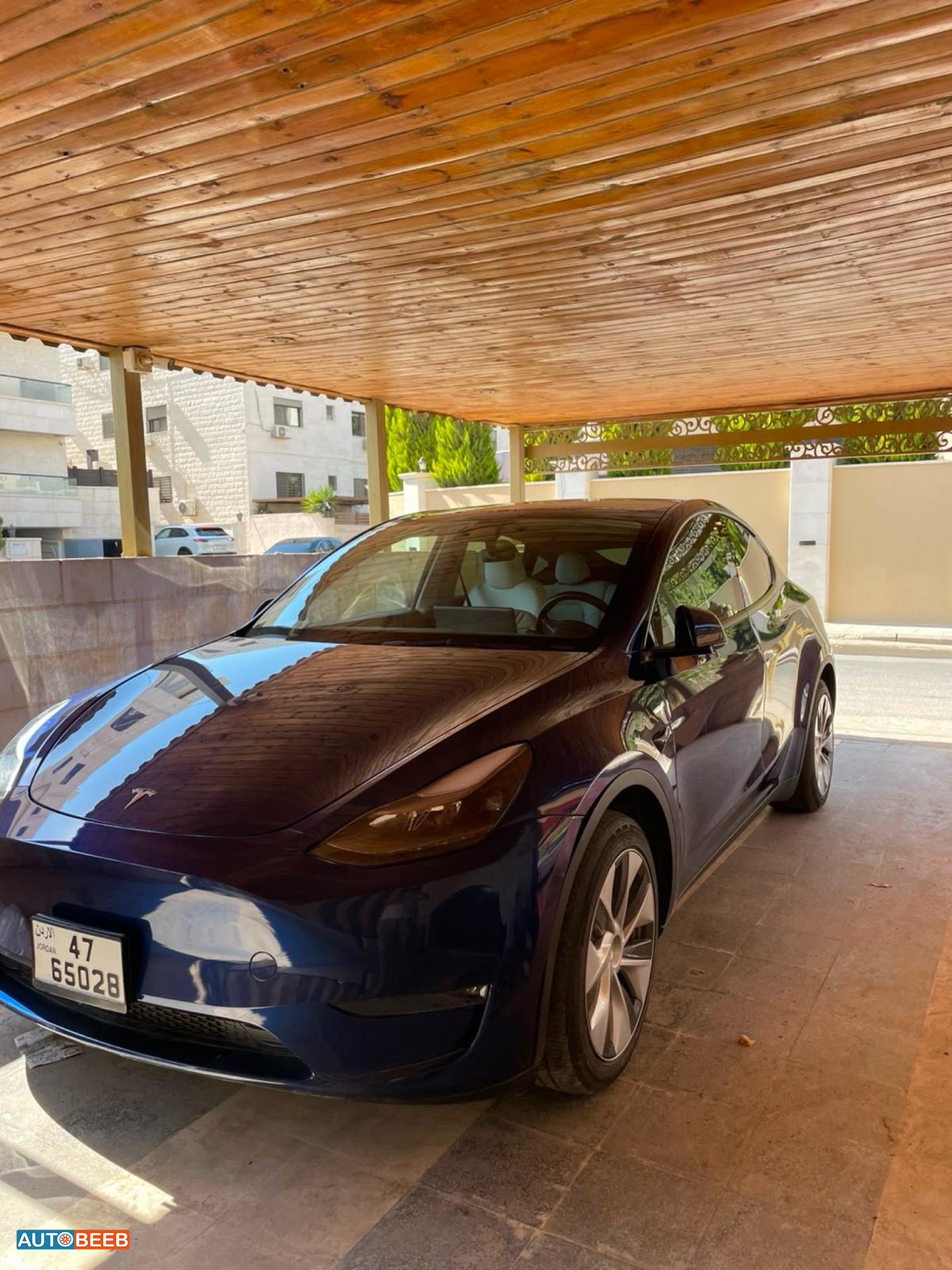 Tesla Y 2023
