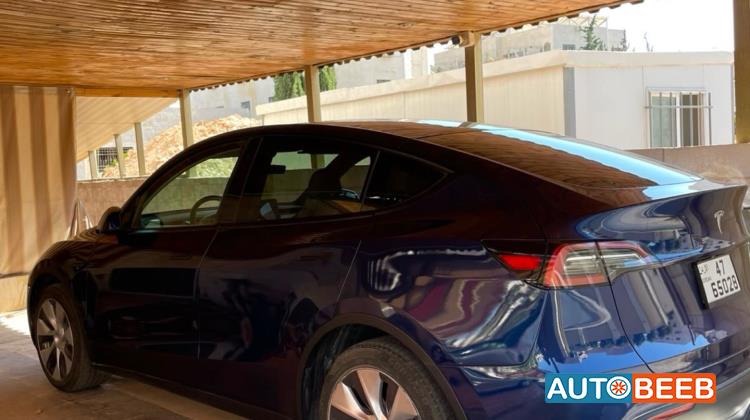 Tesla Y 2023