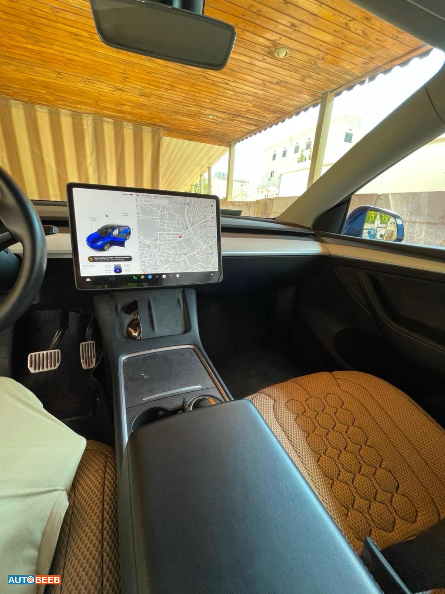 Tesla Y 2023