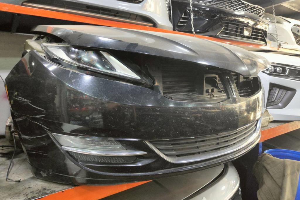 Body  Front clip Lincoln MKZ