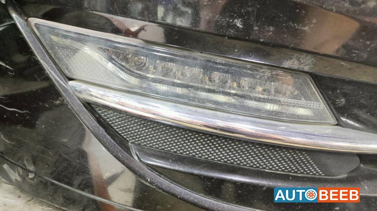Lights Spotlight Lincoln MKZ