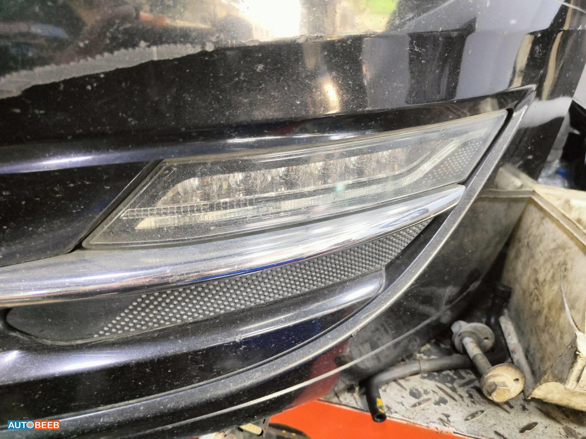 Lights Spotlight Lincoln MKZ