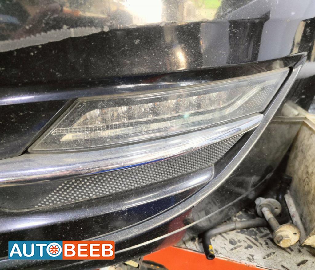 Lights Spotlight Lincoln MKZ