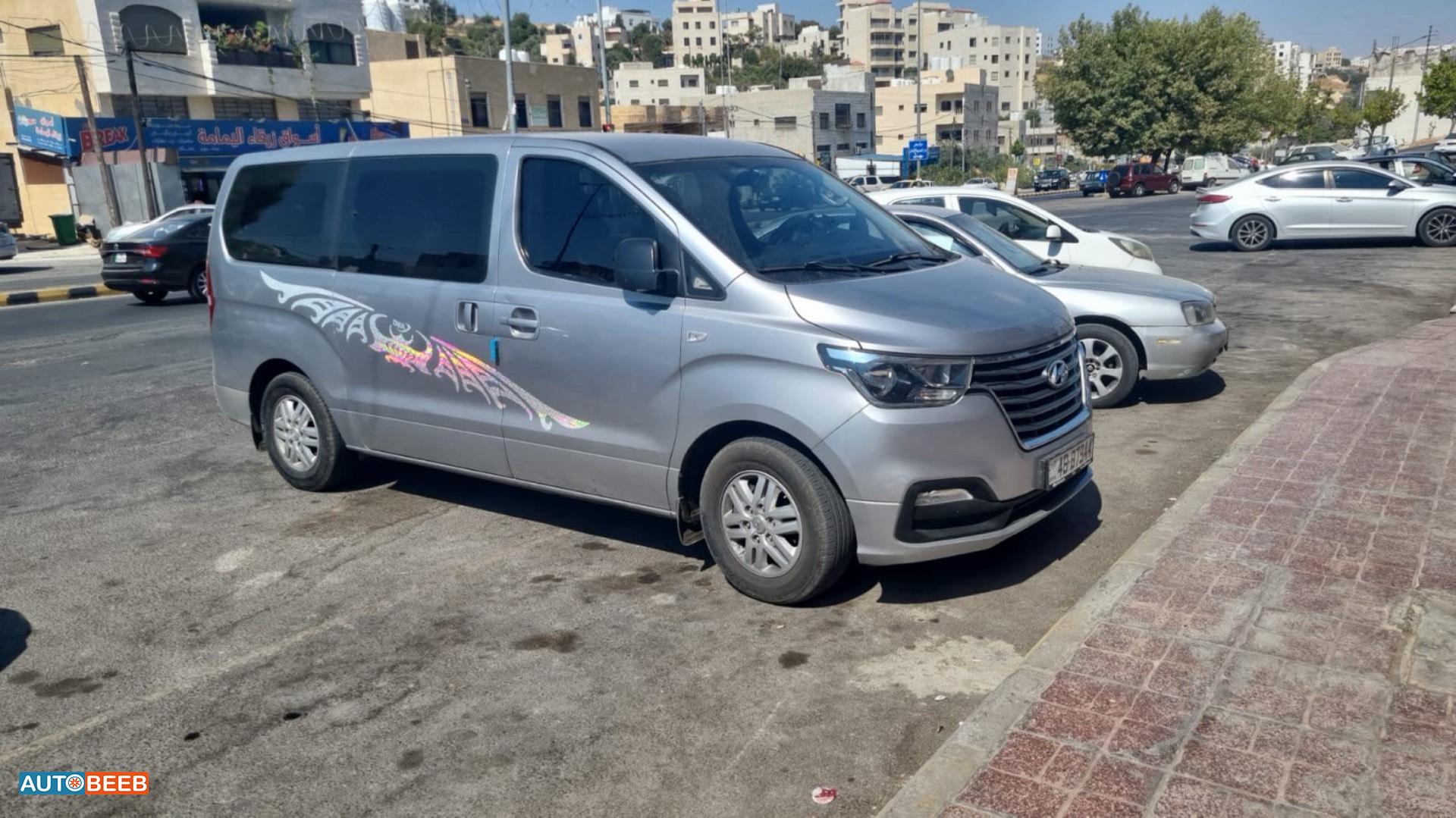 Minivan Hyundai 2018