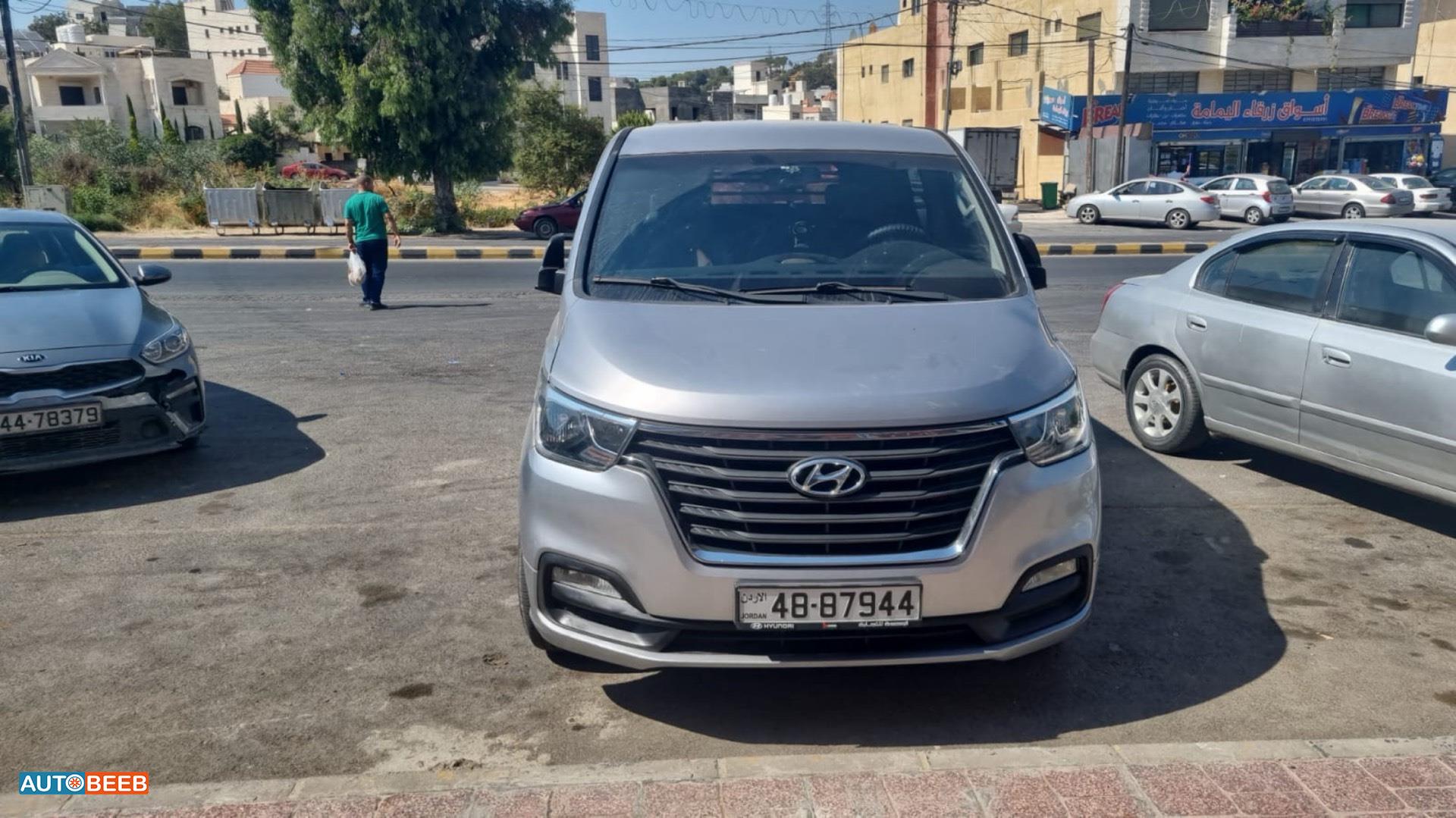 Minivan Hyundai 2018