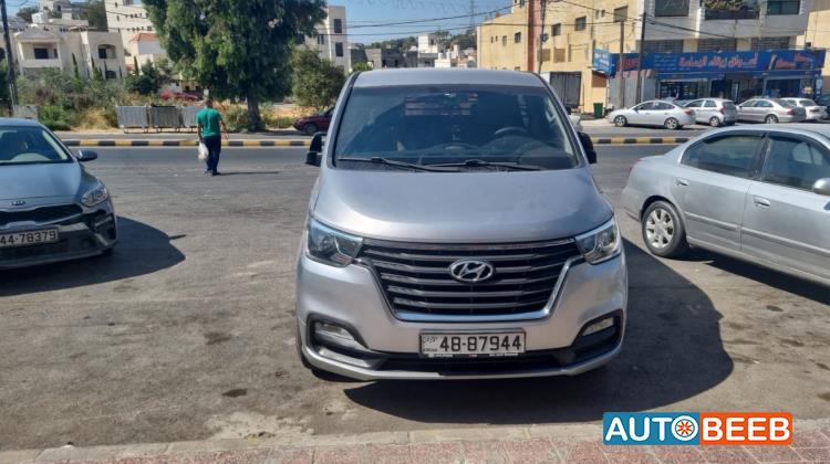 Minivan Hyundai 2018