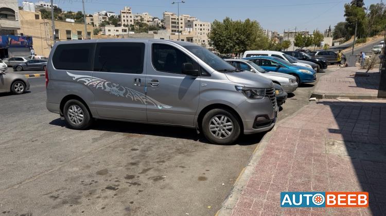 Minivan Hyundai 2018