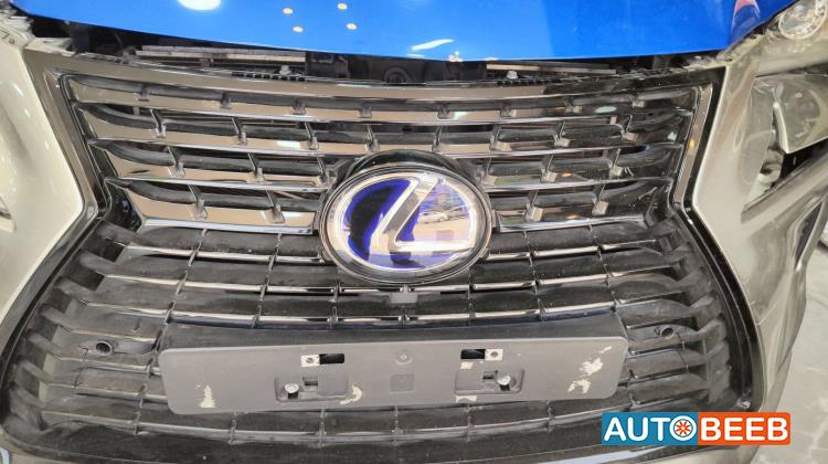 Body  Grilles Lexus NX300