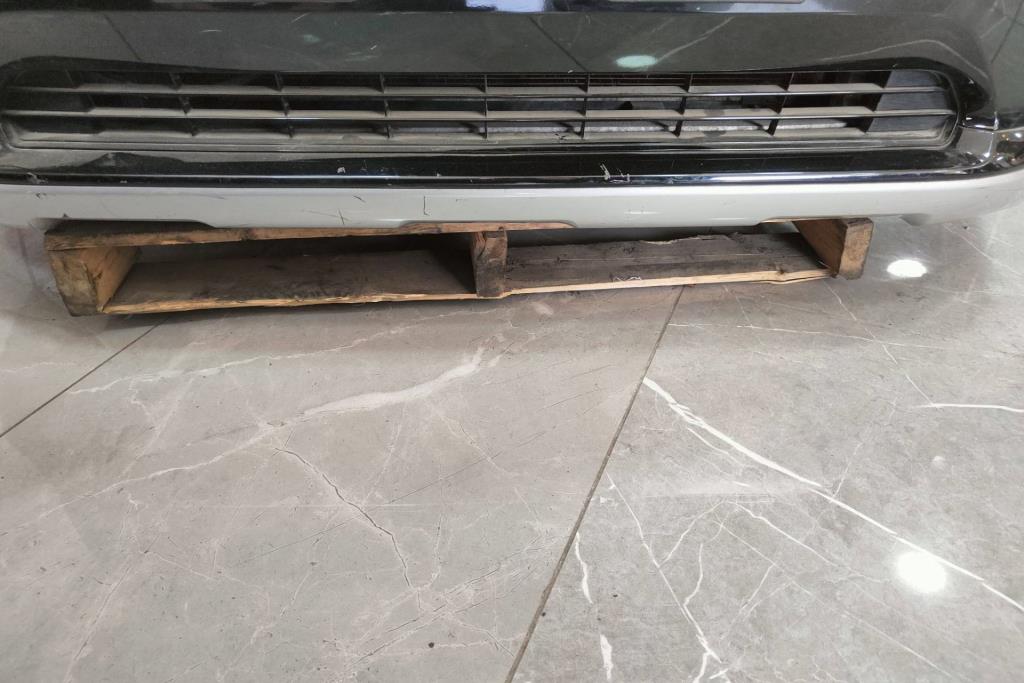 Body  Grilles Toyota RAV4