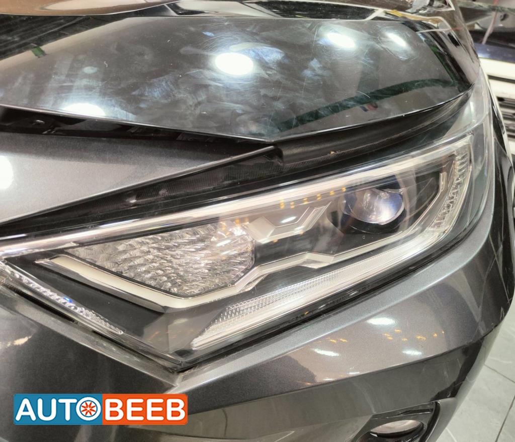 Lights Front light Toyota RAV4