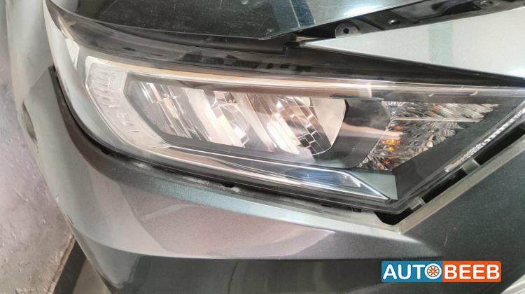 Lights Front light Toyota RAV4