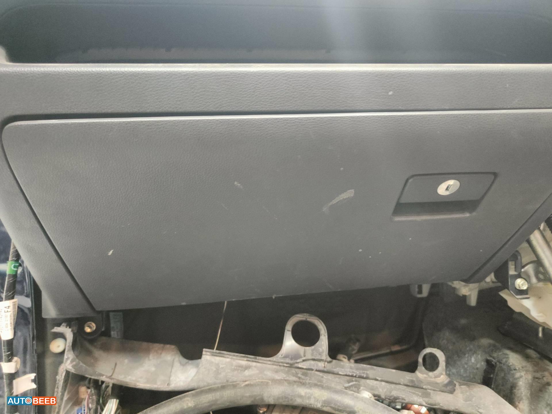 Cabin  Dashboard Toyota RAV4