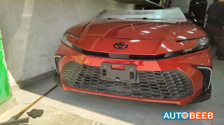 Body  Front clip Toyota Camry