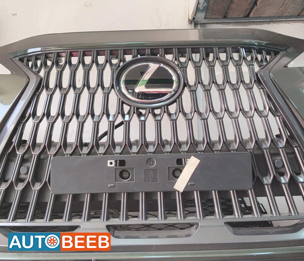 Body  Grilles Lexus NX300
