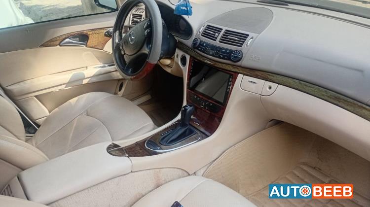 مرسيدس بنز E200 2006