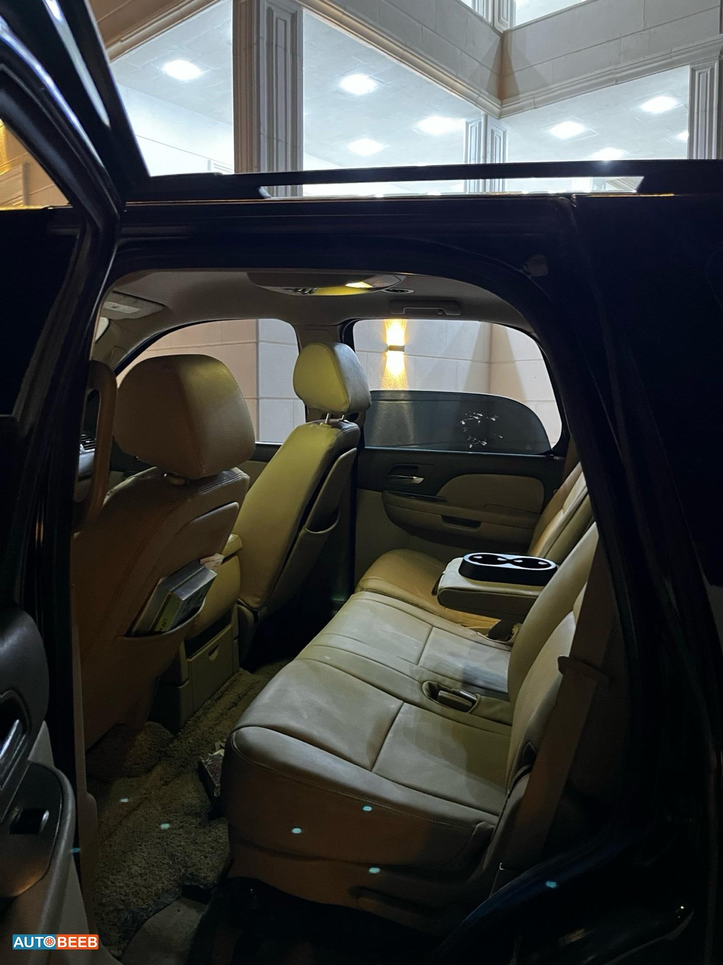 Chevrolet Tahoe 2011