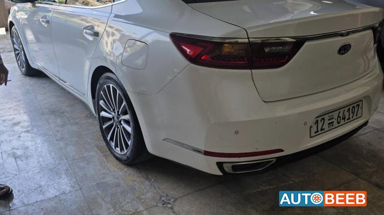 KIA Cadenza 2016