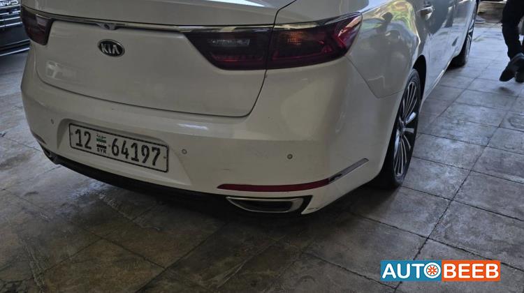 KIA Cadenza 2016