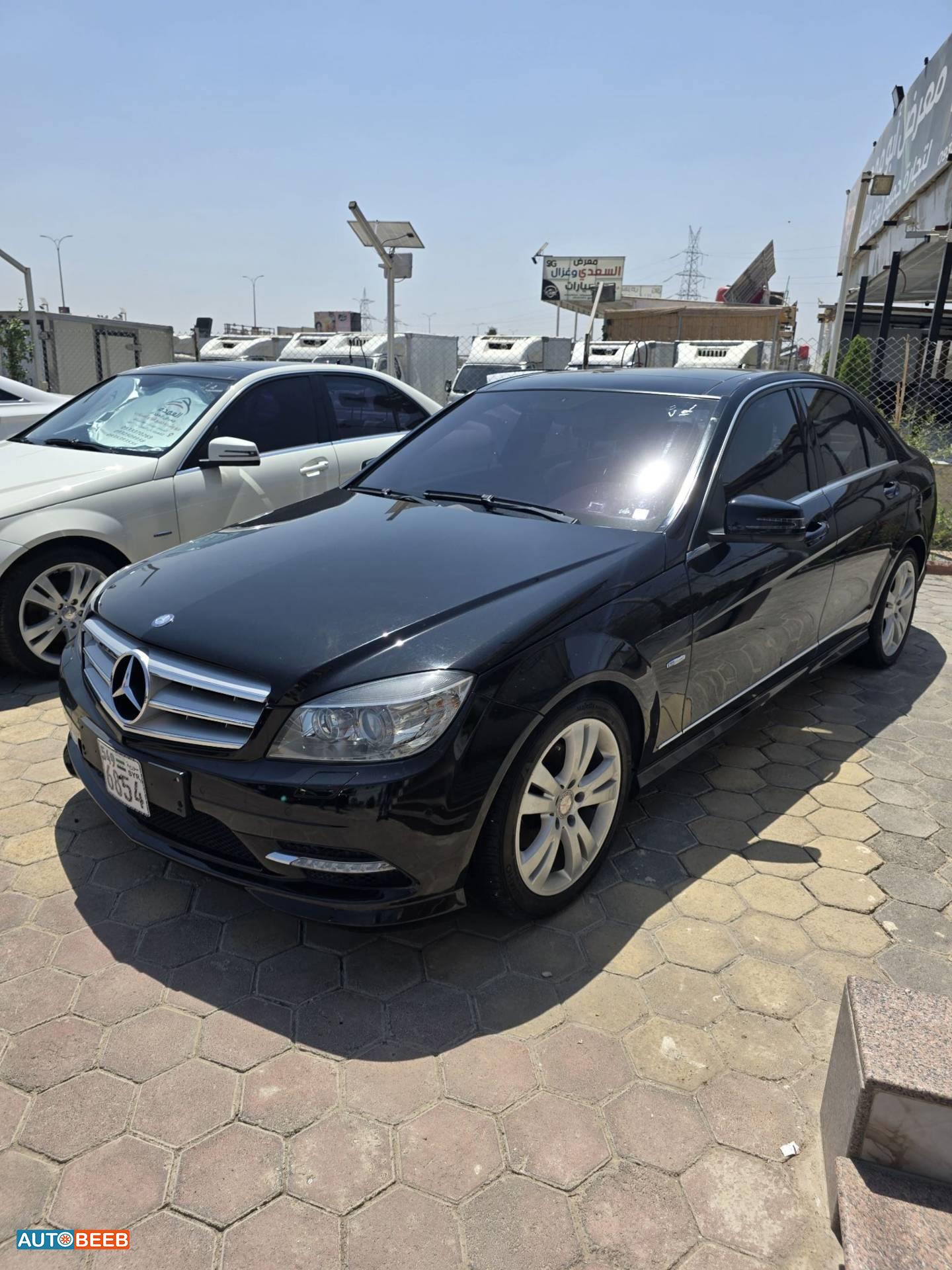 مرسيدس بنز C200 2011