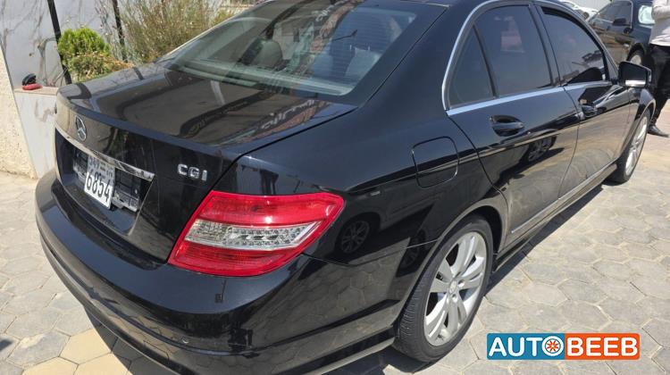 مرسيدس بنز C200 2011