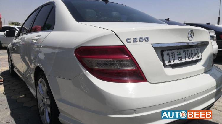 مرسيدس بنز C200 2011