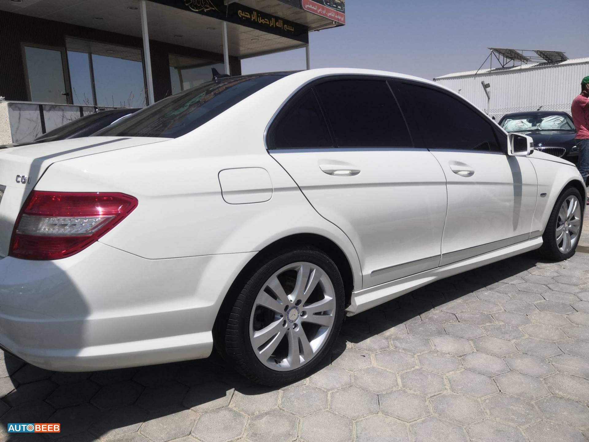 مرسيدس بنز C200 2011