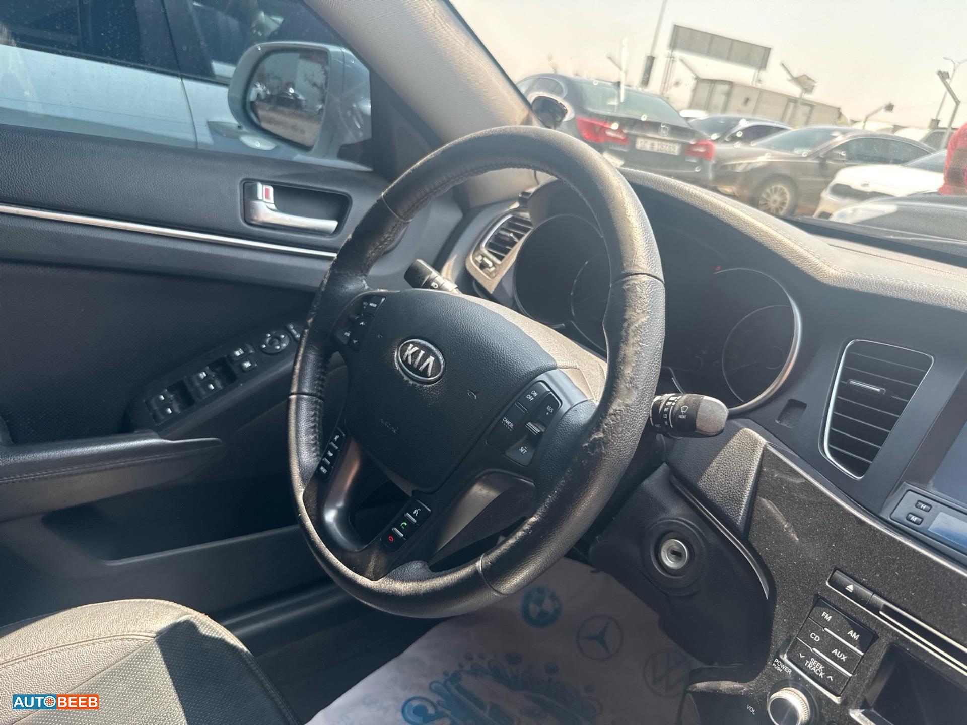 KIA Cadenza 2012