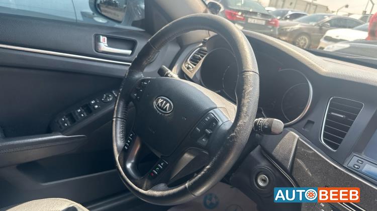 KIA Cadenza 2012