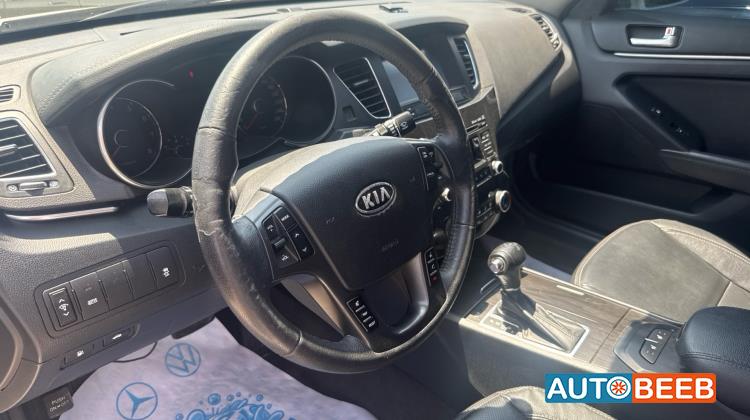 KIA Cadenza 2012