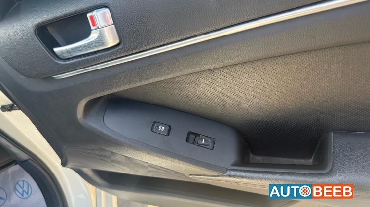 KIA Cadenza 2012