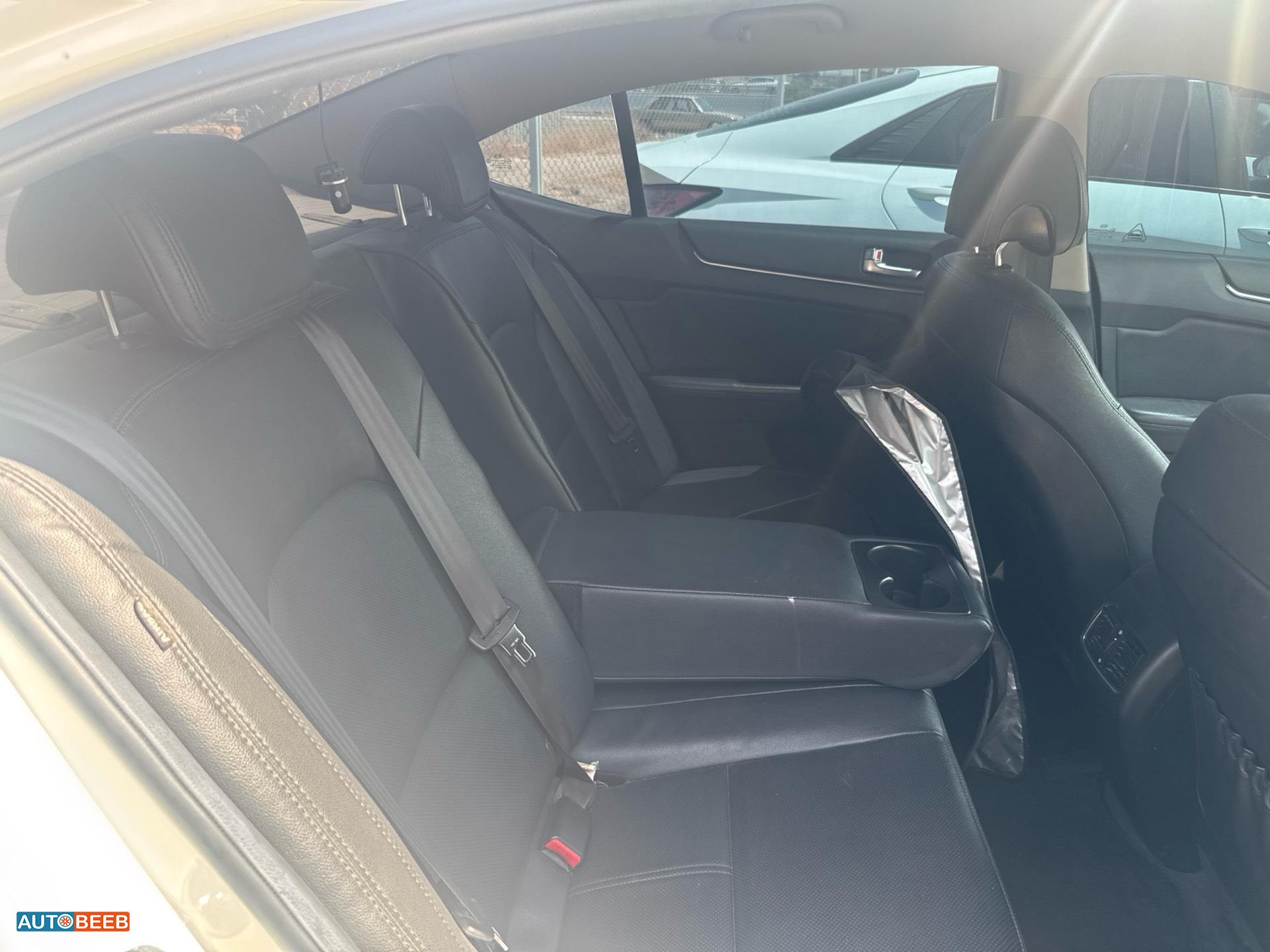 KIA Cadenza 2012