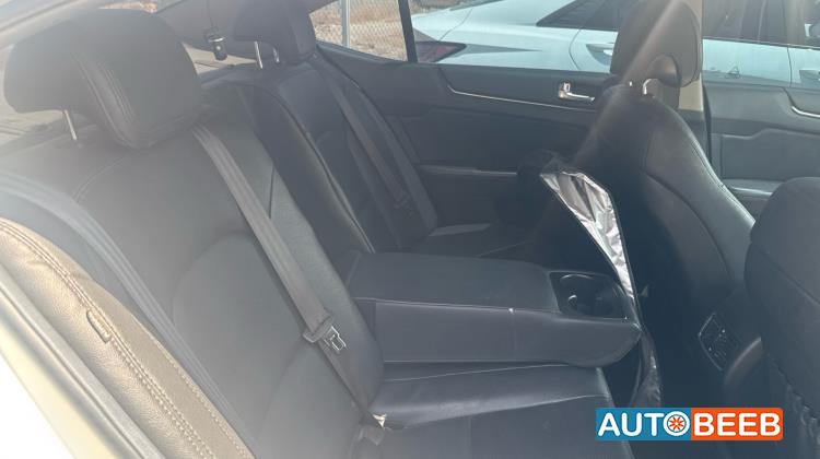 KIA Cadenza 2012