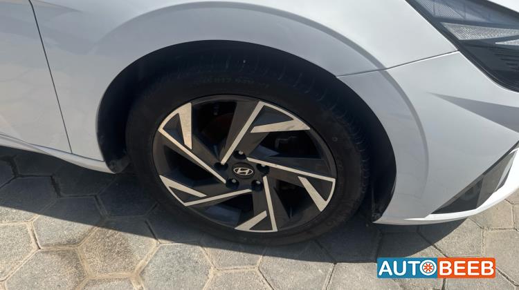 Hyundai Elantra 2021