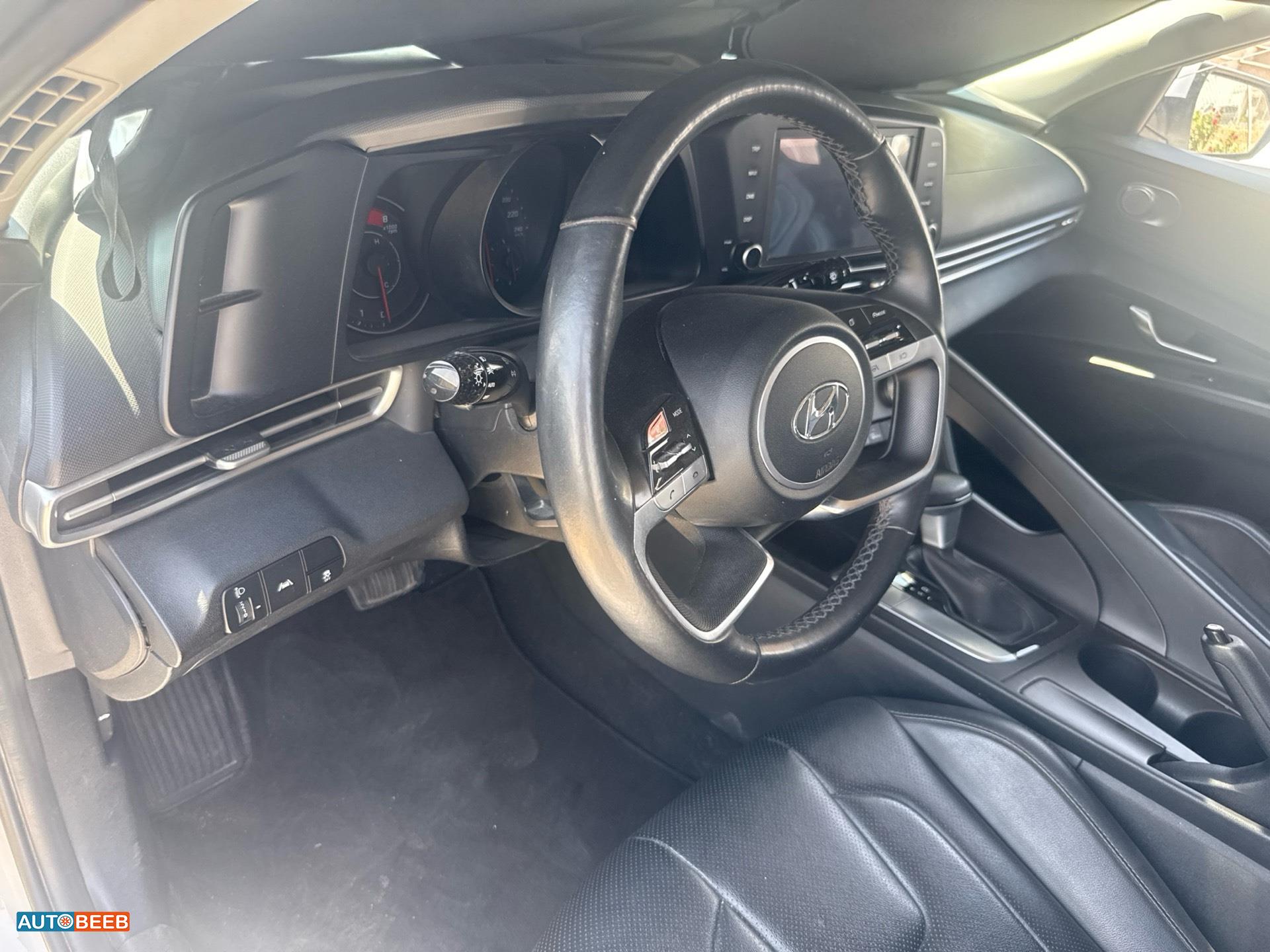 Hyundai Elantra 2021